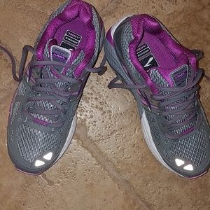 Brooks Ariel 14 Sneakers
